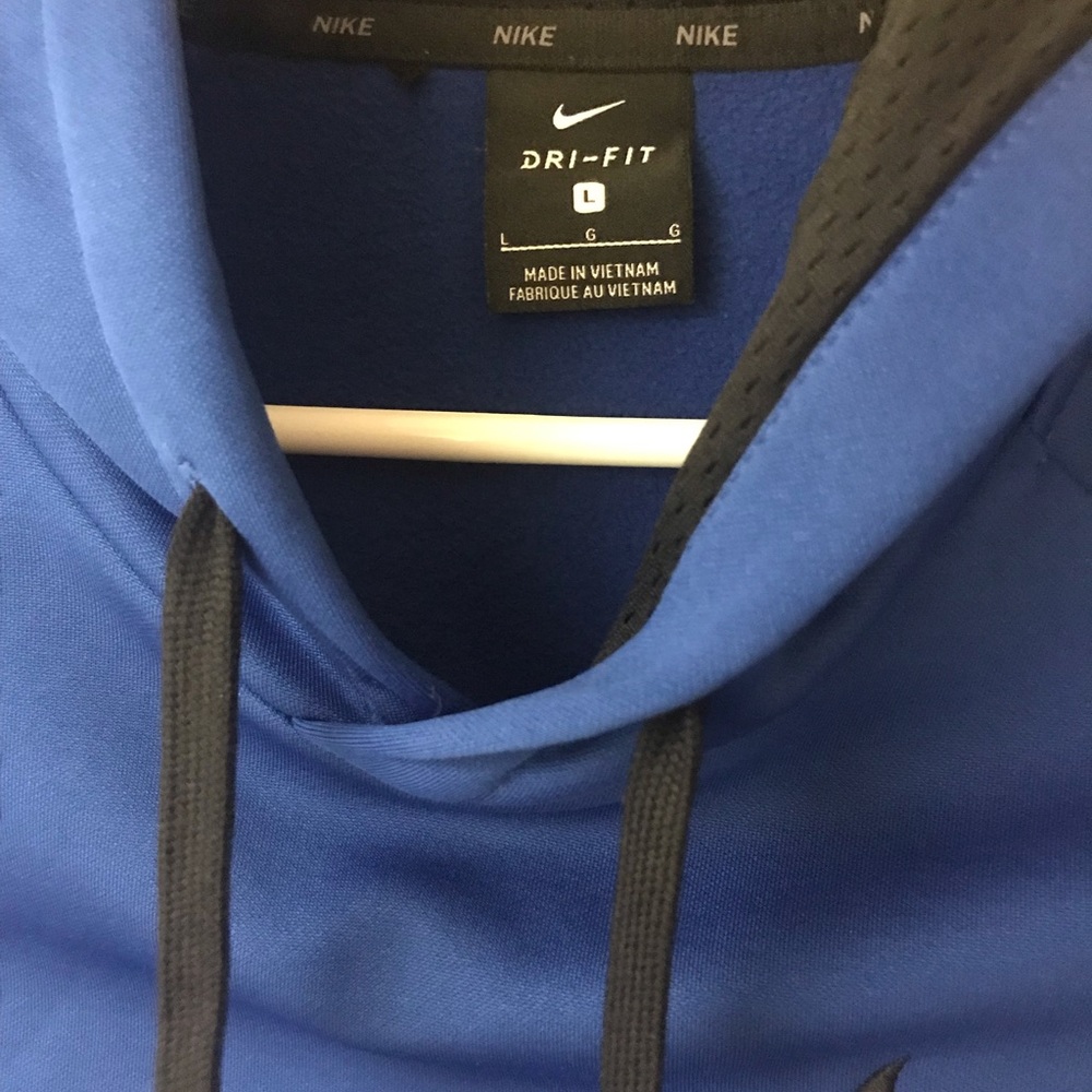 Men’s large Nike dry fit- New